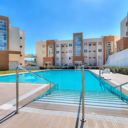 Stunning 2 Bedroom Apartment. Apartment