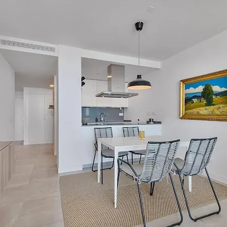 Stunning 2 Bedroom Apartment. * Fuengirola