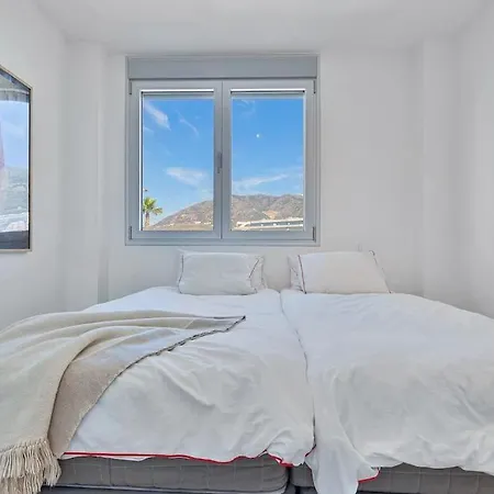 Apartment Stunning 2 Bedroom Apartment. Fuengirola